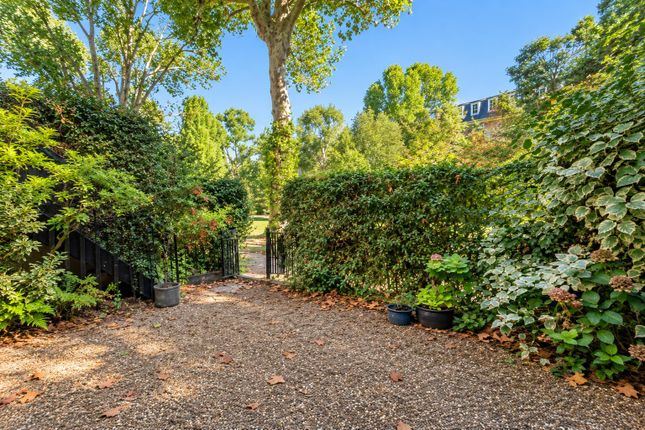 Warrington Crescent, London photo 5