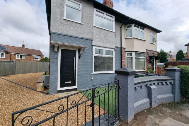 40, Stockport photo 2