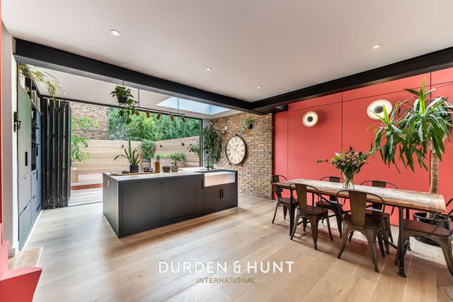65 Nightingale Lane, London photo 2
