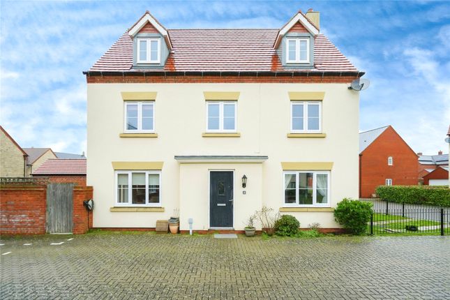 Detached house for sale in Catterick Road, Bicester, Oxfordshire
