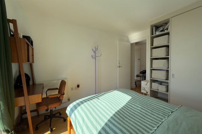 113, St Williams Court, Gifford Street, London photo 4