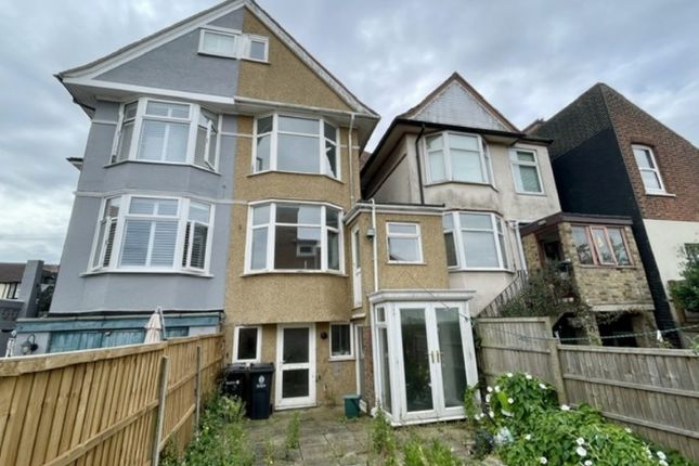 4-bed house on 70 Fronks Road, Harwich, £190,000