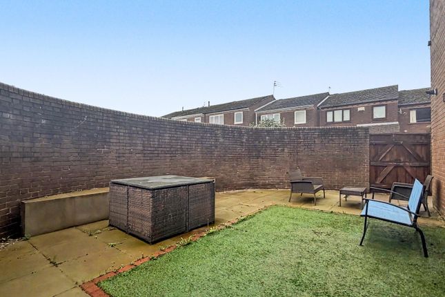 Davies Close, Widnes photo 4