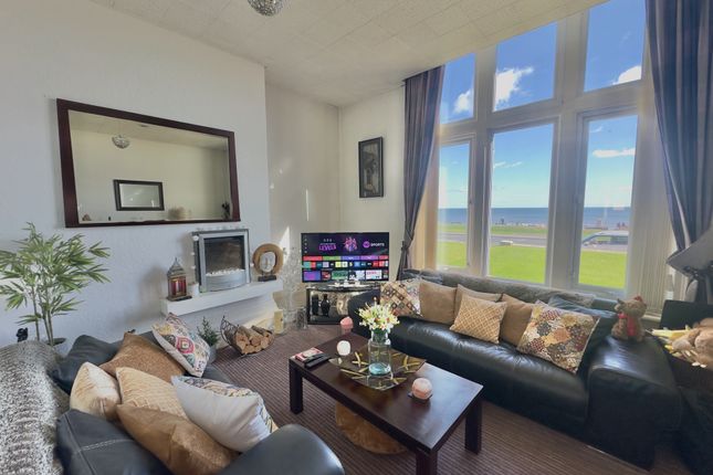 Flat B, 13 , The Cliff, Hartlepool photo 3