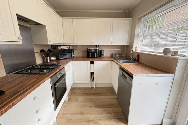 10, Greyfriars Road, Daventry photo 2