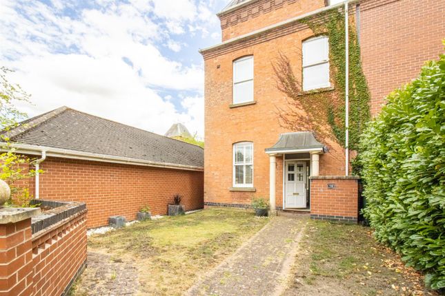 Thumbnail Town house to rent in Shaftesbury Avenue, Radcliffe-On-Trent, Nottingham