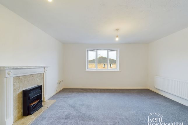 34 Lindisfarne Gardens, Kent photo 4