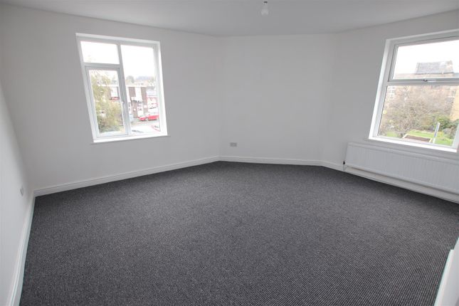 97, Victoria Road, Bradford photo 5