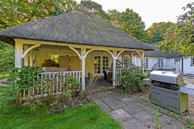 Country house for sale in Alderton Drive, Little Gaddesden, Berkhamsted, Hertfordshire