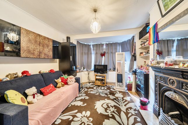68, Turner Road, Edgware photo 3