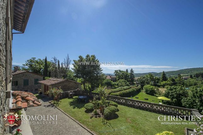 Country house for sale in Caprese Michelangelo, Tuscany, Italy