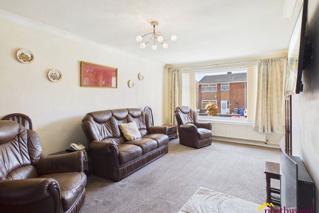 51, Caton Crescent, Milton photo 4
