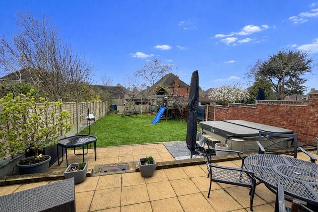 47, Badsey Lane, Evesham photo 3