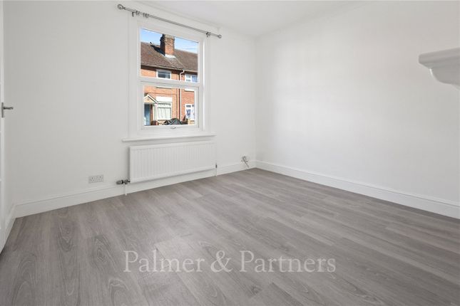 80, Albert Street, Essex photo 3