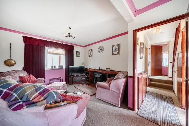 126, Eton Wick Road, Windsor photo 4