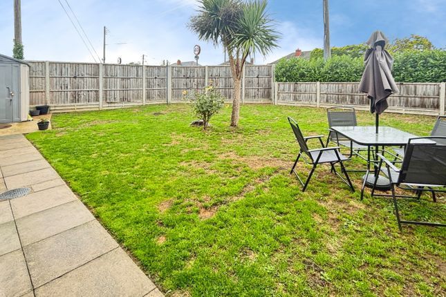 86, Hawthorn Avenue, Cherry Willingham photo 4