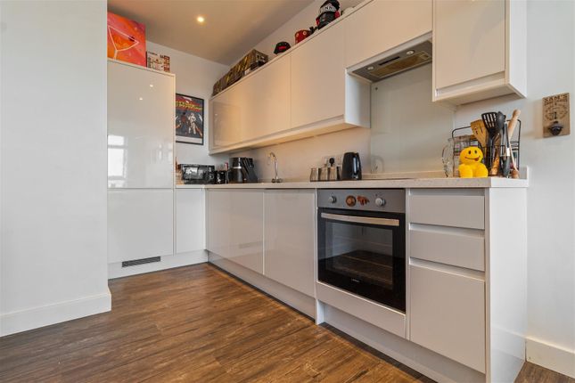 60, Skyline Apartments, The Causeway, Goring-By-Sea photo 4