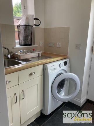 Town house to rent in Hatcher Crescent, Colchester