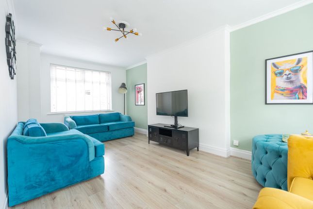 4, Craig Avenue, Bury photo 3