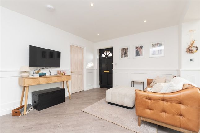 The Windsors, Buckhurst Hill photo 4