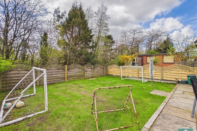 45, Valley Rise, High Crompton photo 3