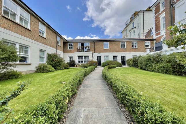 Flat 6 St Johns Court, ,, St Johns Road, St Leonards On Sea photo 4