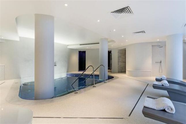 1-bed flat on Gasholders Building, London, £5,000/mo