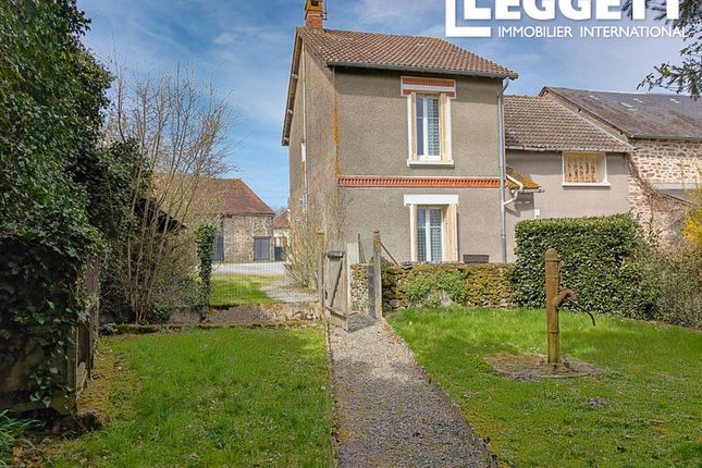 Thumbnail Villa for sale in Saint-Georges-Les-Landes, Haute-Vienne, Nouvelle-Aquitaine
