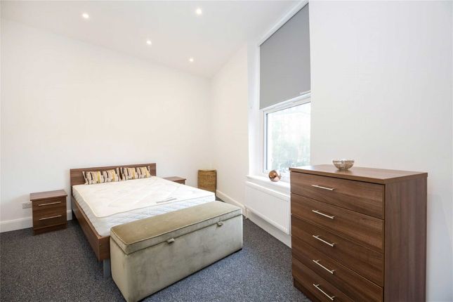 1A,, Queens Grove, London photo 3