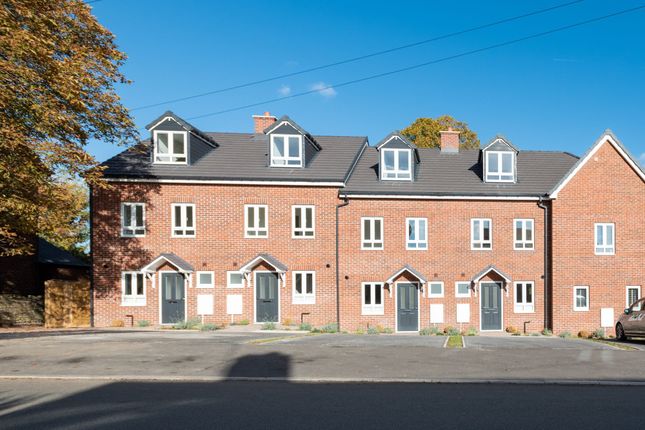 Thumbnail Town house to rent in Highfield Road, Newbold