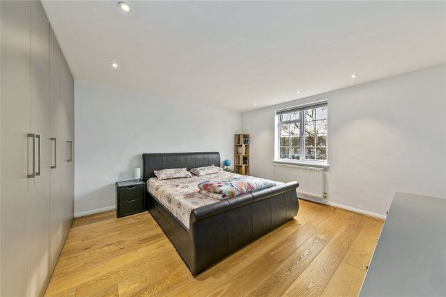 14 Blenheim Court,, Stanmore Road, Richmond photo 4