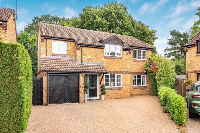5-bed house on 15, Bridle Way, Great Amwell, £995,000