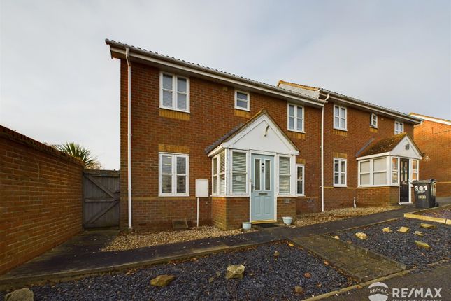 Thumbnail Semi-detached house for sale in Chaffinch Drive, Dovercourt, Harwich