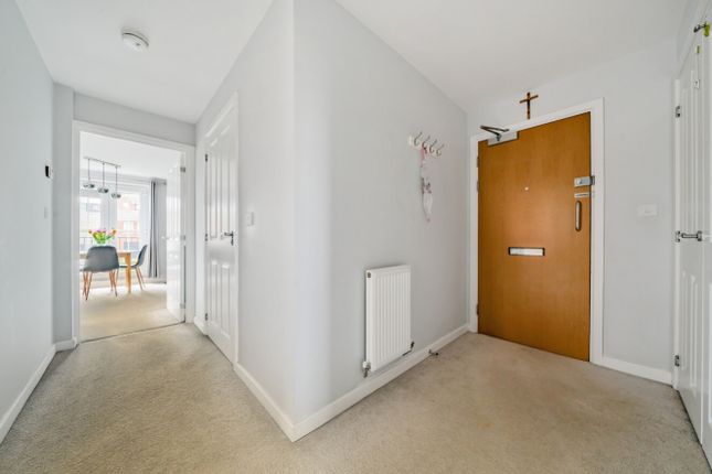 Flat for sale in Penrhyn Way, Grantham, Lincolnshire