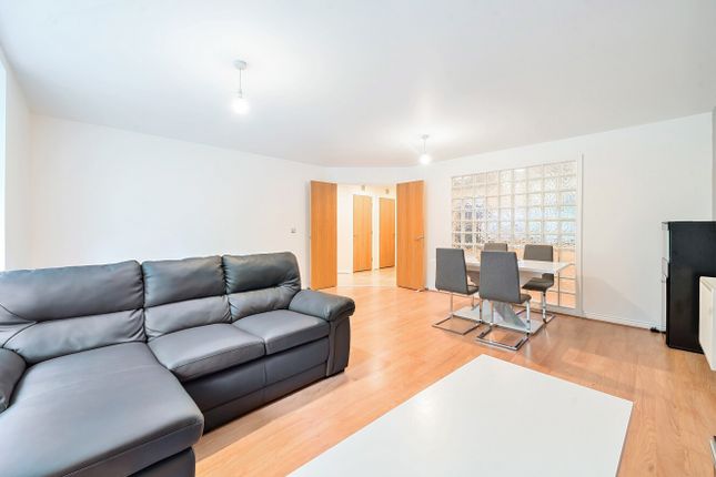 35, Carisbrooke Road, Leeds photo 4