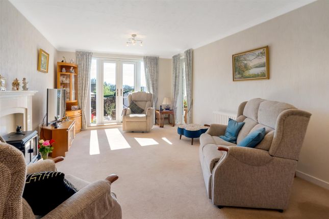 2, Wathcote Close, Richmond photo 2