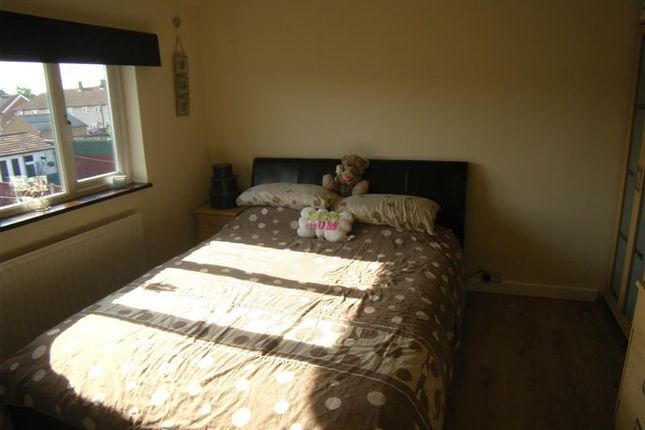 10, Dalroy Close, South Ockendon photo 5