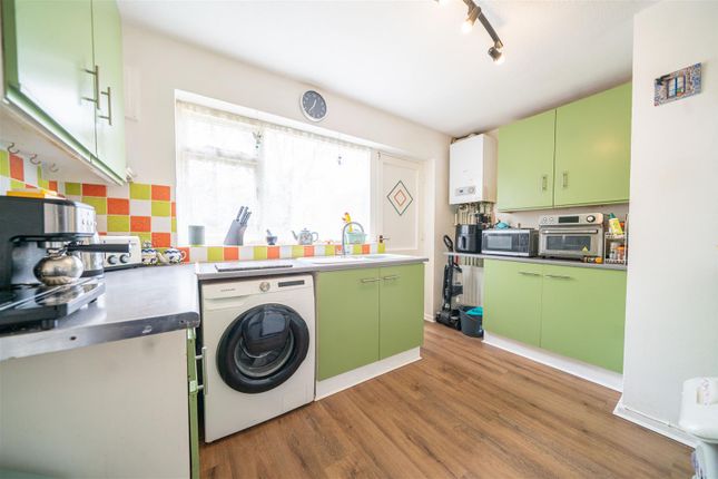 27, Springfield Road, Weymouth photo 2
