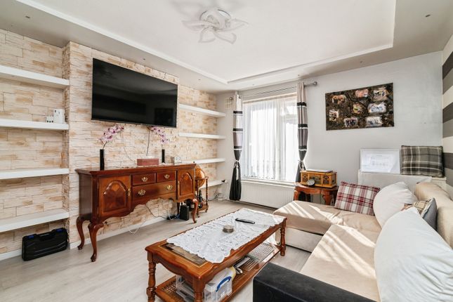 25, Cosby Road, Nottinghamshire photo 2
