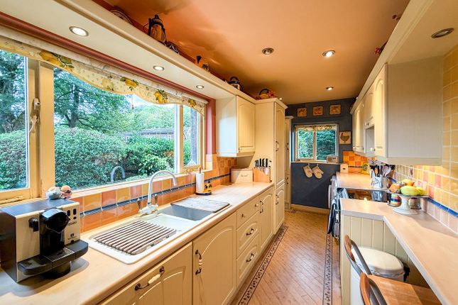 Sycamore Cottage, Fair Lea Road, Huddersfield photo 2