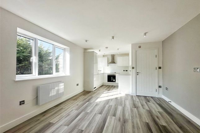31 Astra Court,, King Georges Avenue, Hertfordshire photo 4