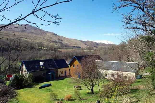 Thumbnail Leisure/hospitality for sale in Aite Cruinnichidh Hostel, By Roy Bridge, Inverness