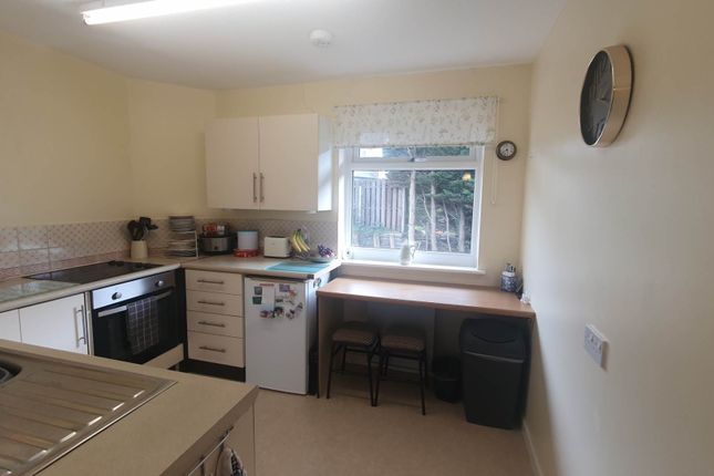 Flat for sale in Gerddi Rheidol, Trefechan