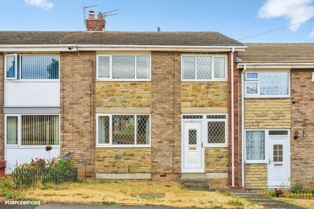 7, Valley Crescent, Wakefield photo 2