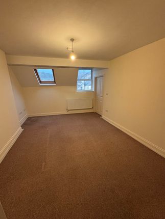 Flat C 19, Lloyd Street, Llandudno photo 4