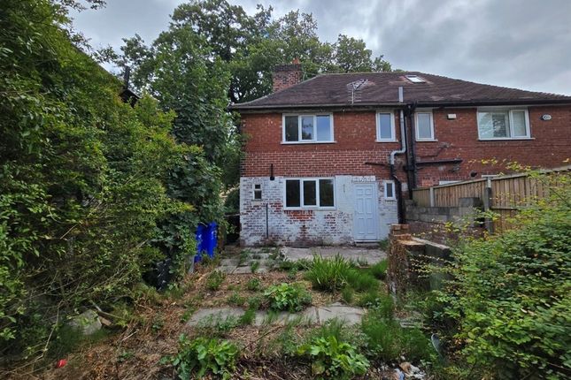32, Poundswick Lane, MANCHESTER photo 3