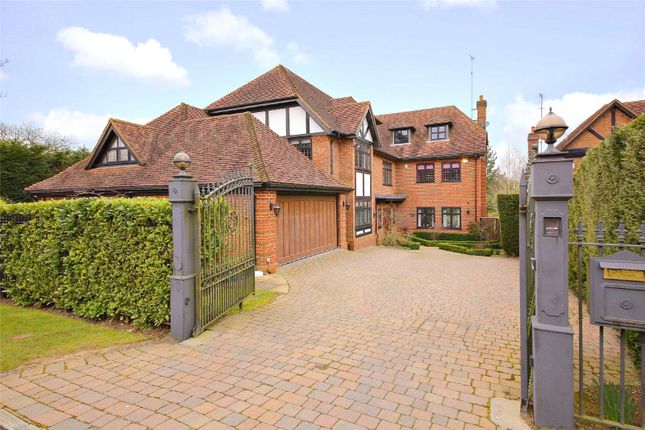 Thumbnail Detached house for sale in Abbey View, Radlett, Hertfordshire