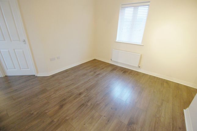 11, Gibraltar Close, Coventry photo 4