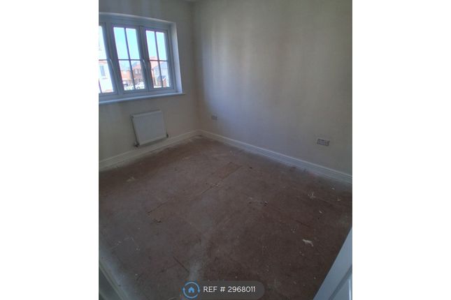 Standingwood Road, Ellesmere Port photo 5