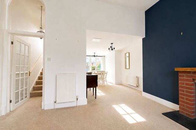 10, Eastgate Street, Hampshire photo 2